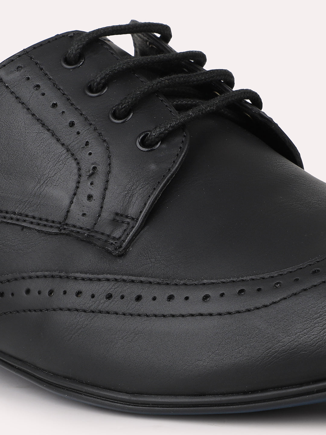 Men Black Solid Formal Lace-Up Brogues Shoes