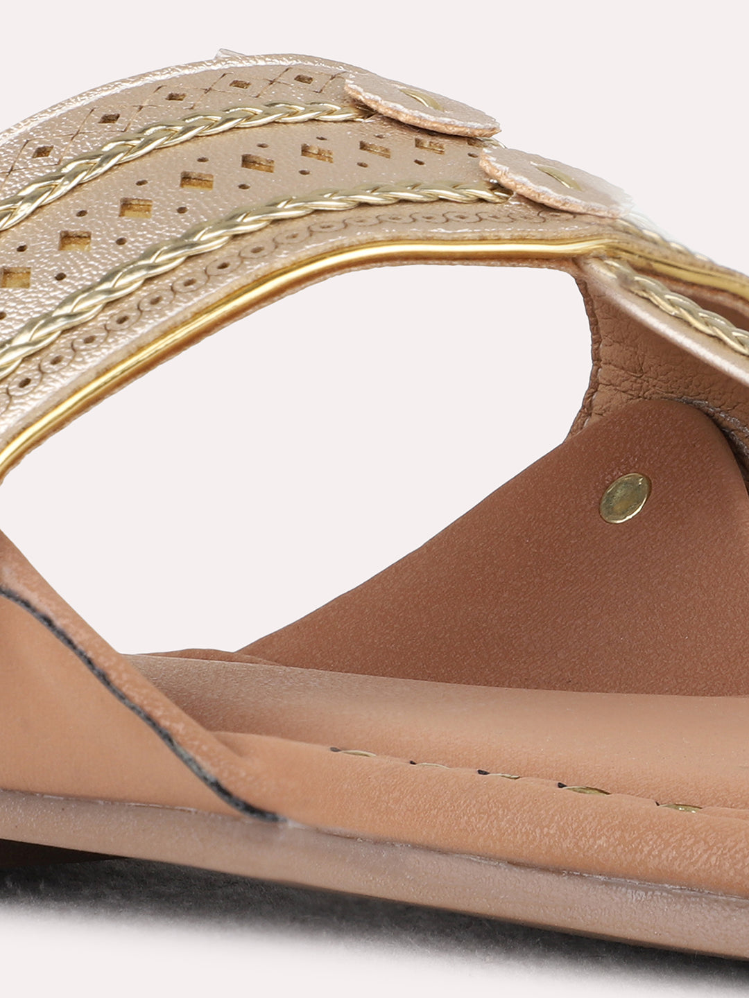 Womens Golden Ethnic Embellished One Toe Kolhapuris