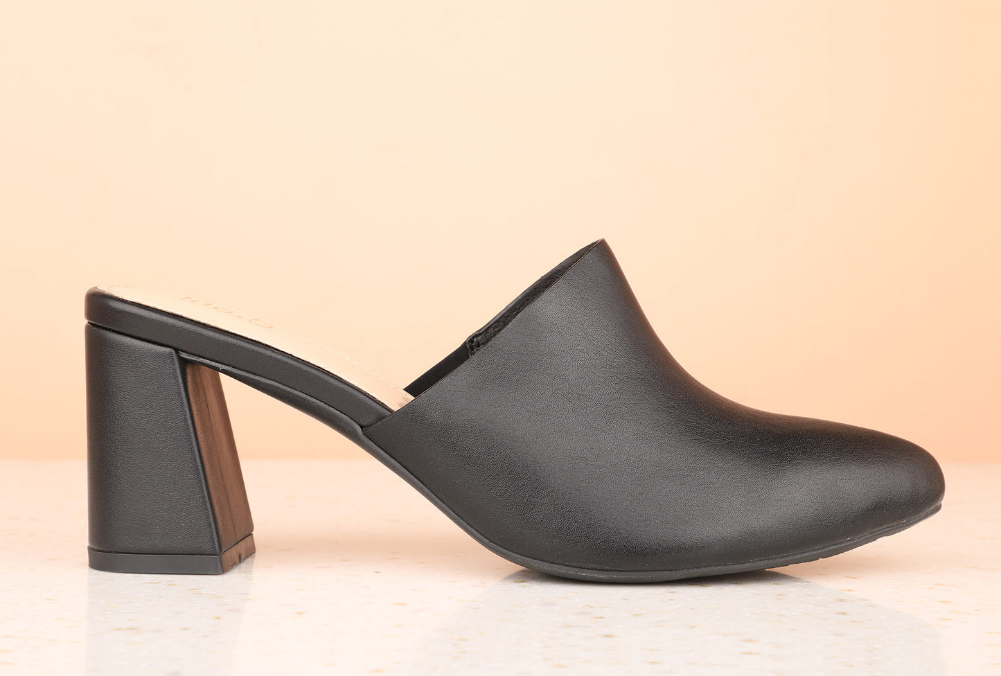 Women Black Solid Block Mules