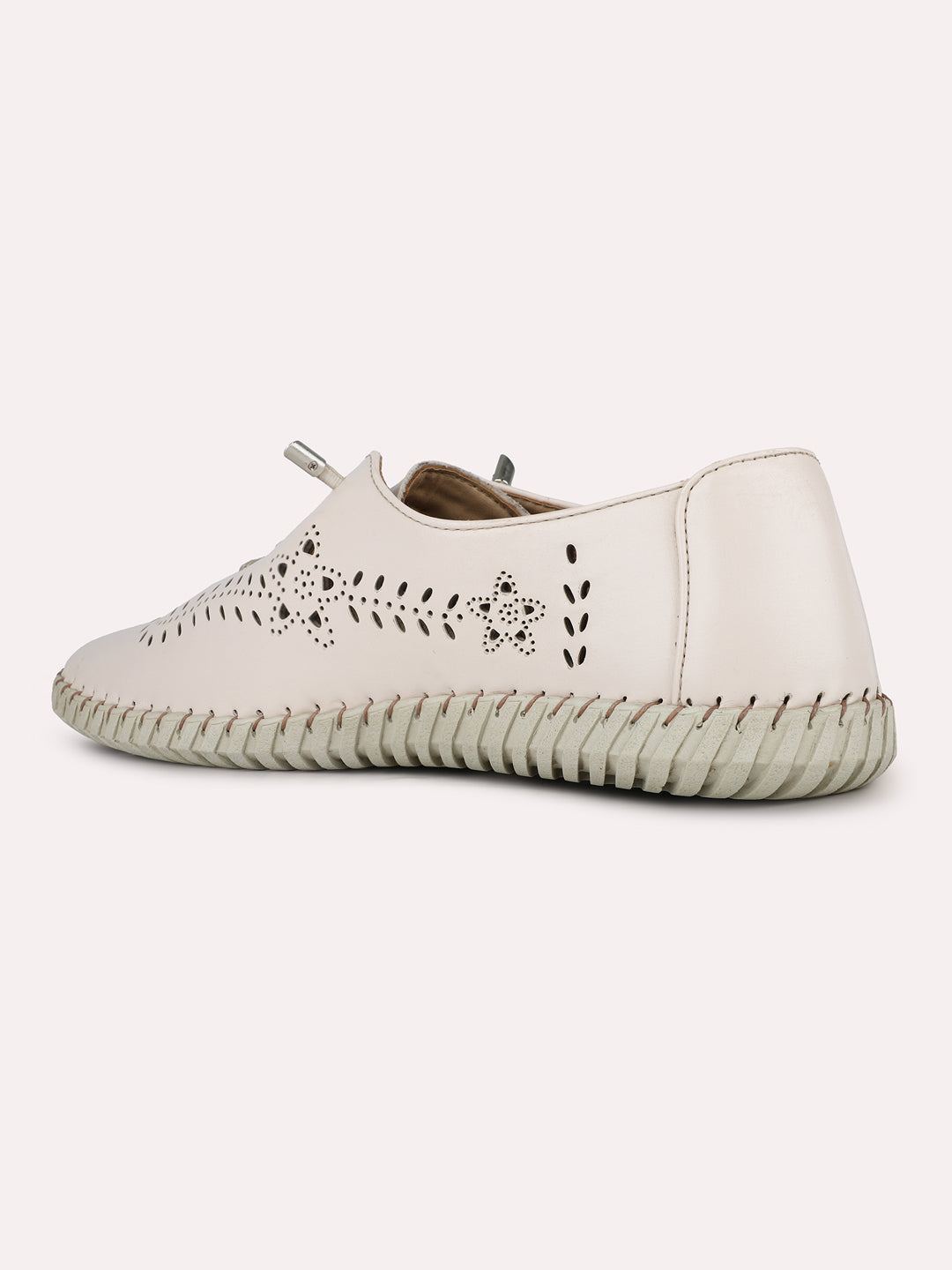 Women Cream Casual Solid Pattern Round Toe Lace-up Shoes