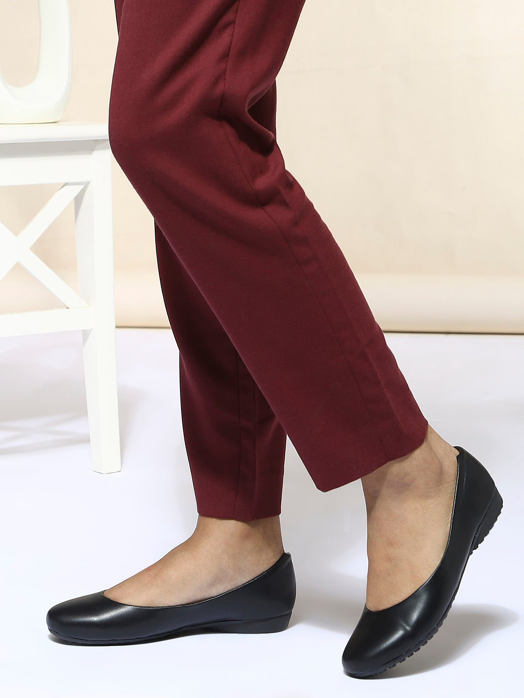 Buy Now Womens Black Casual Solid Round Toe Slip on Ballerina