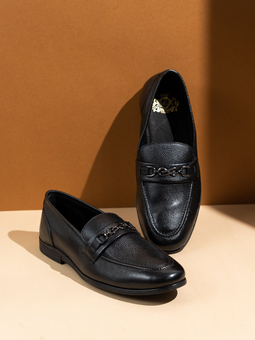 Buy Now Mens Black Solid Pointed Toe Formal Shoes