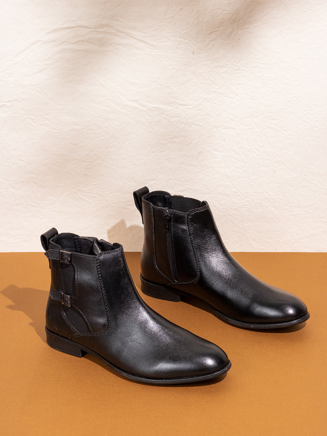 Buy Now Mens Black Solid Pointed Toe Leather Boots