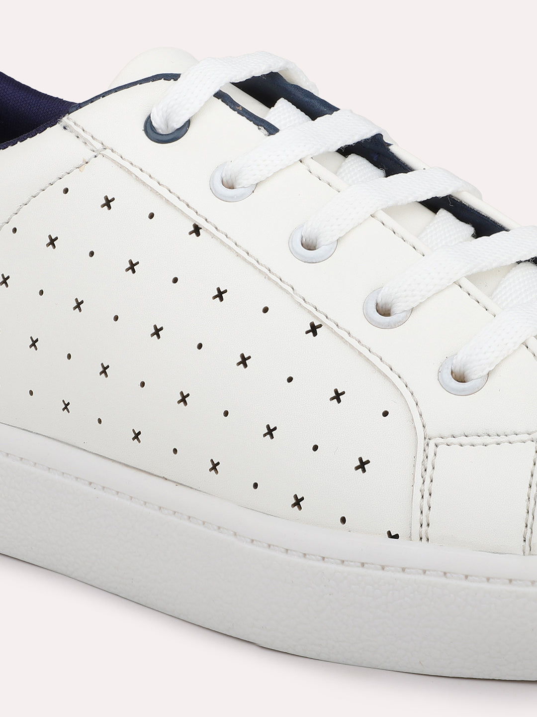 Women White Solid Casual Sneakers