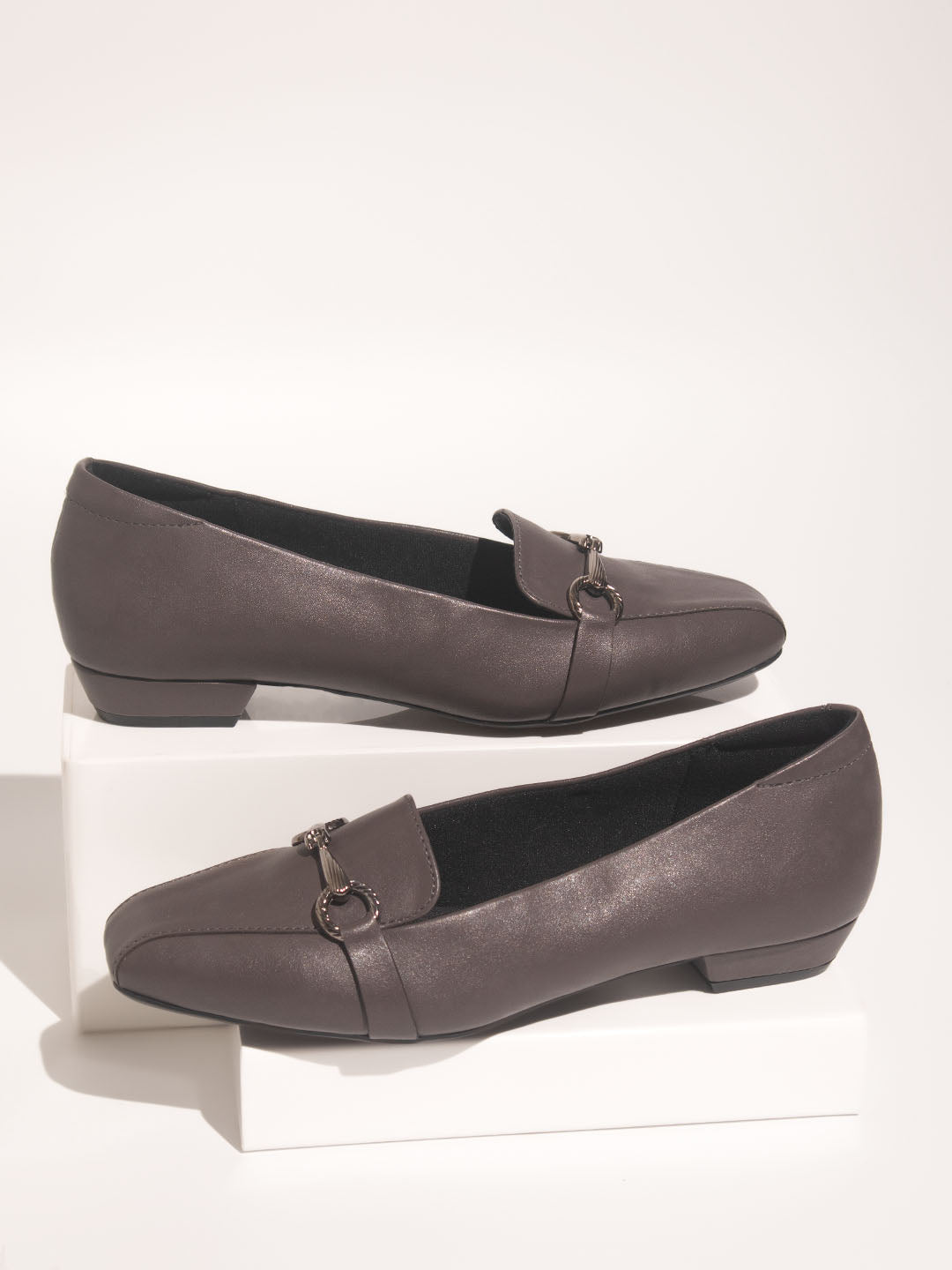 grey dress shoes for women Womens Narrow These flat shoes feature a pointed Aayomet Casual Dress Shoes for