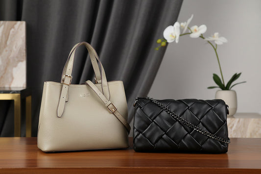 How to Choose the Perfect Crossbody Bag for Women: Wide Strap, Black, Cloth & Purse Styles