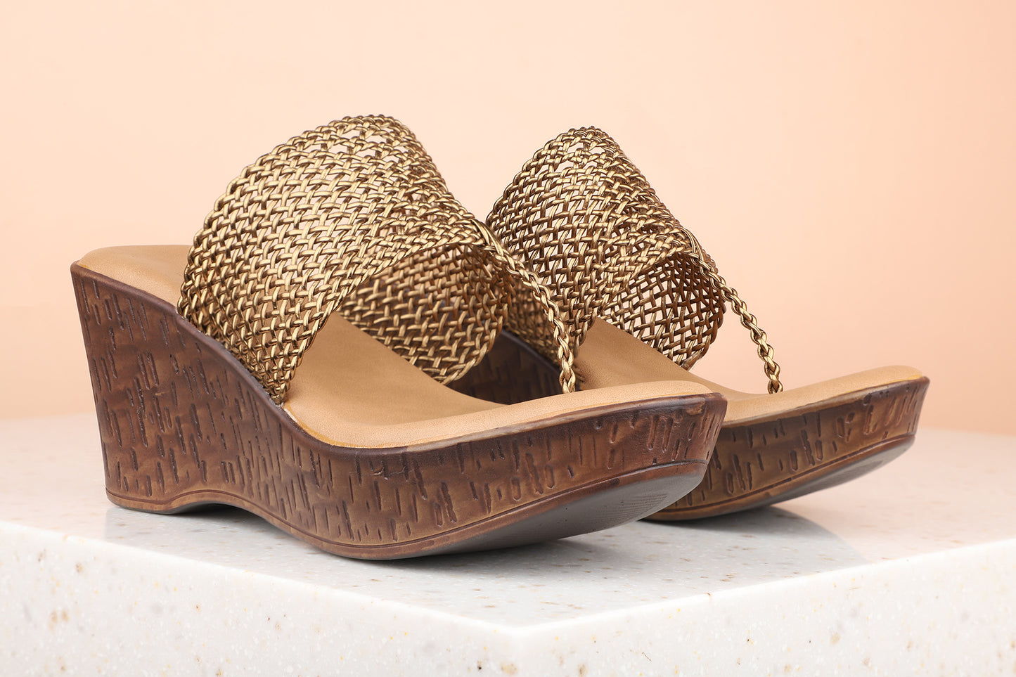 Women Ant Gold Gold Textured Wedge Sandals