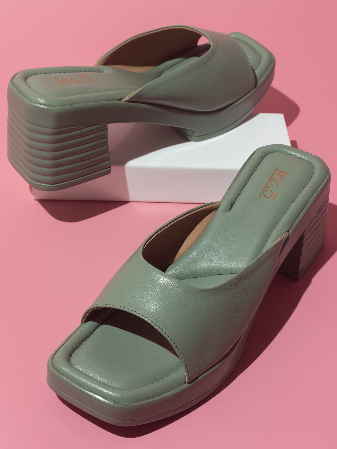 Women Green Solid Platforms