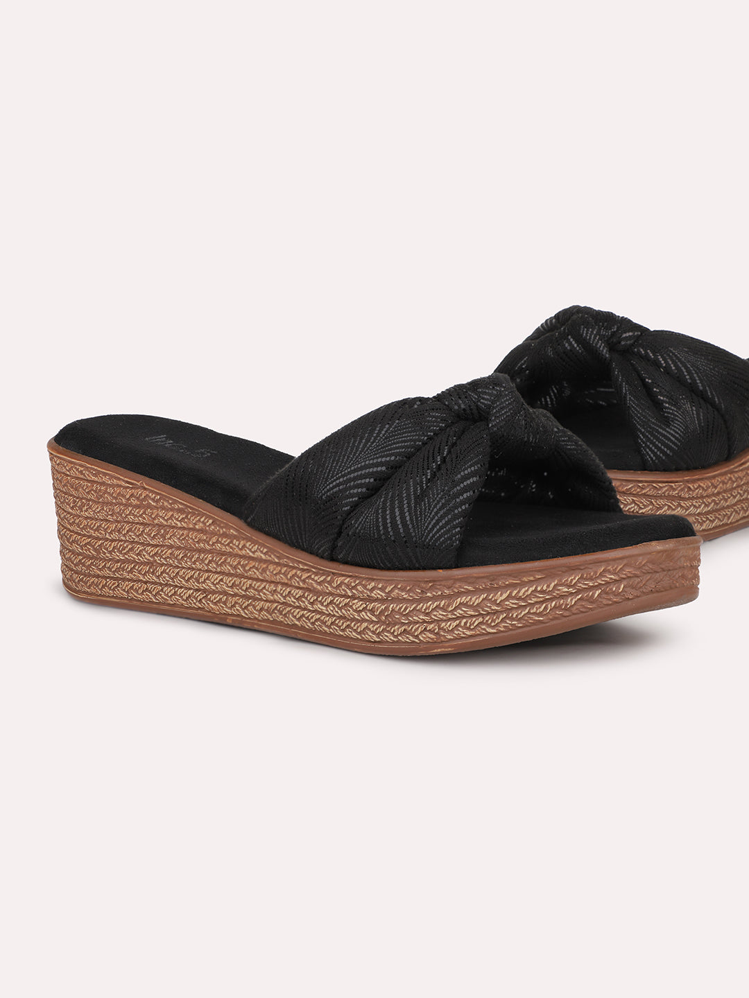 Women Black Metallic Print Wedge Sandals