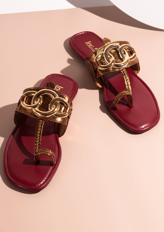 Women Antique And Maroon-Toned One Toe Flats With Buckle Details