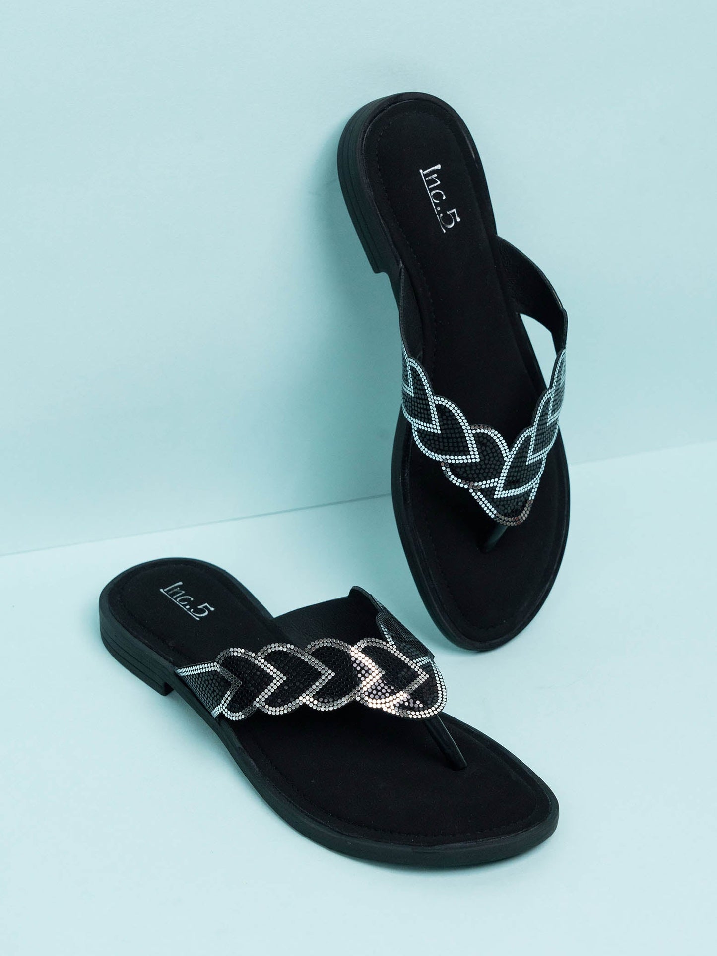 Women Black & Silver-Toned One Toe Flats