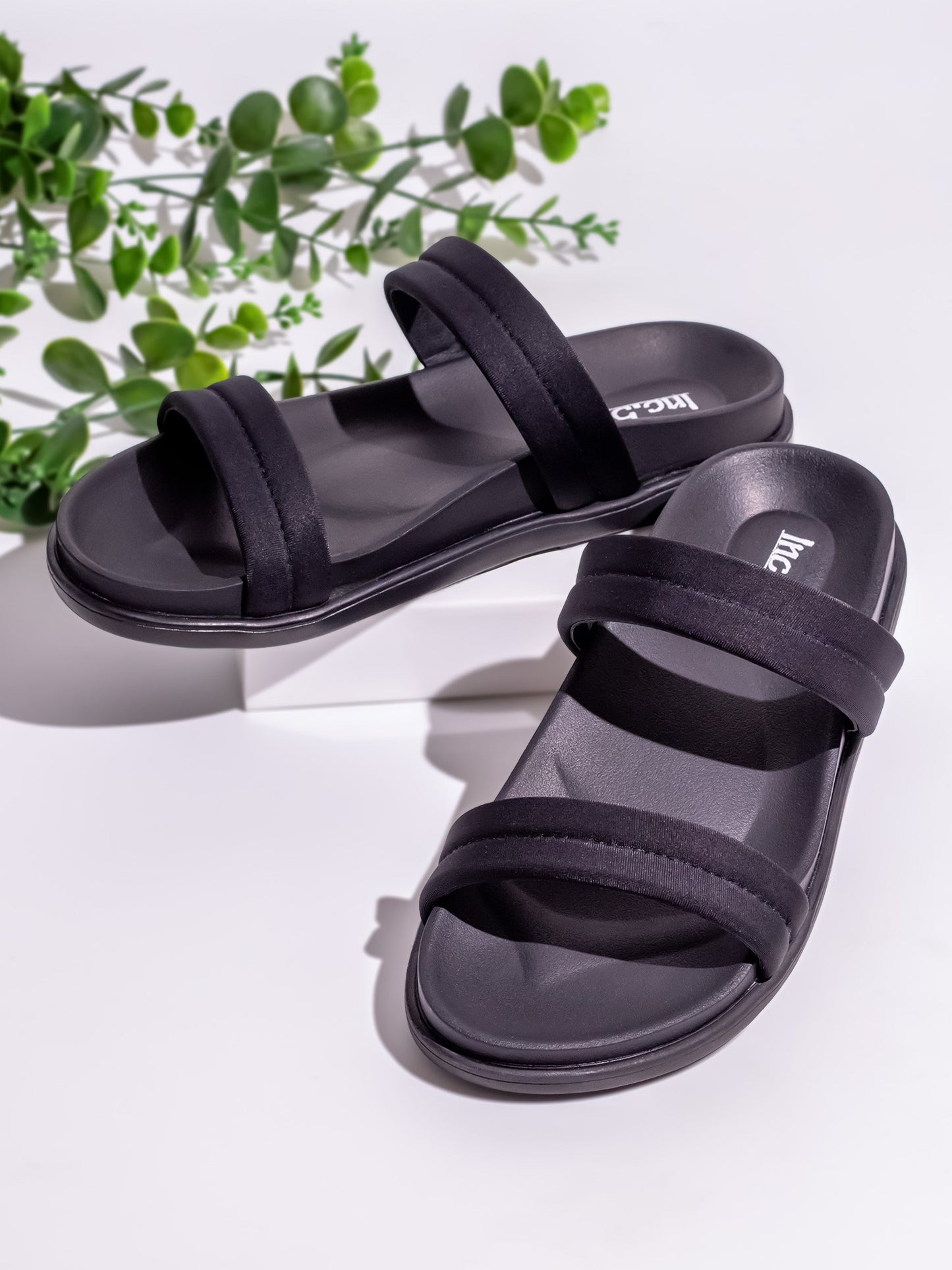 Womens Black Casual Open toe Flat Sandals