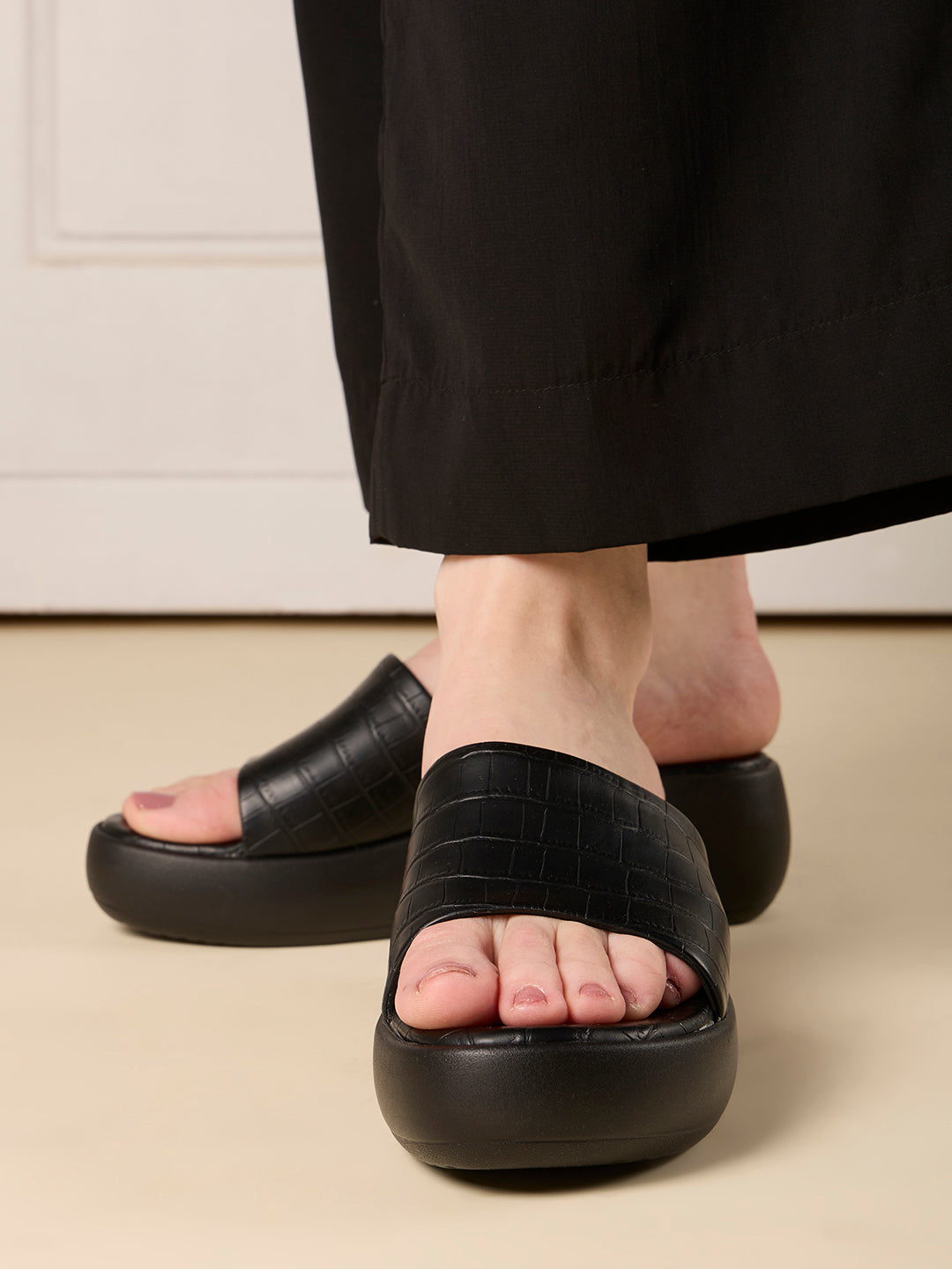 Womens Black Casual Solid Round Toe Wedges