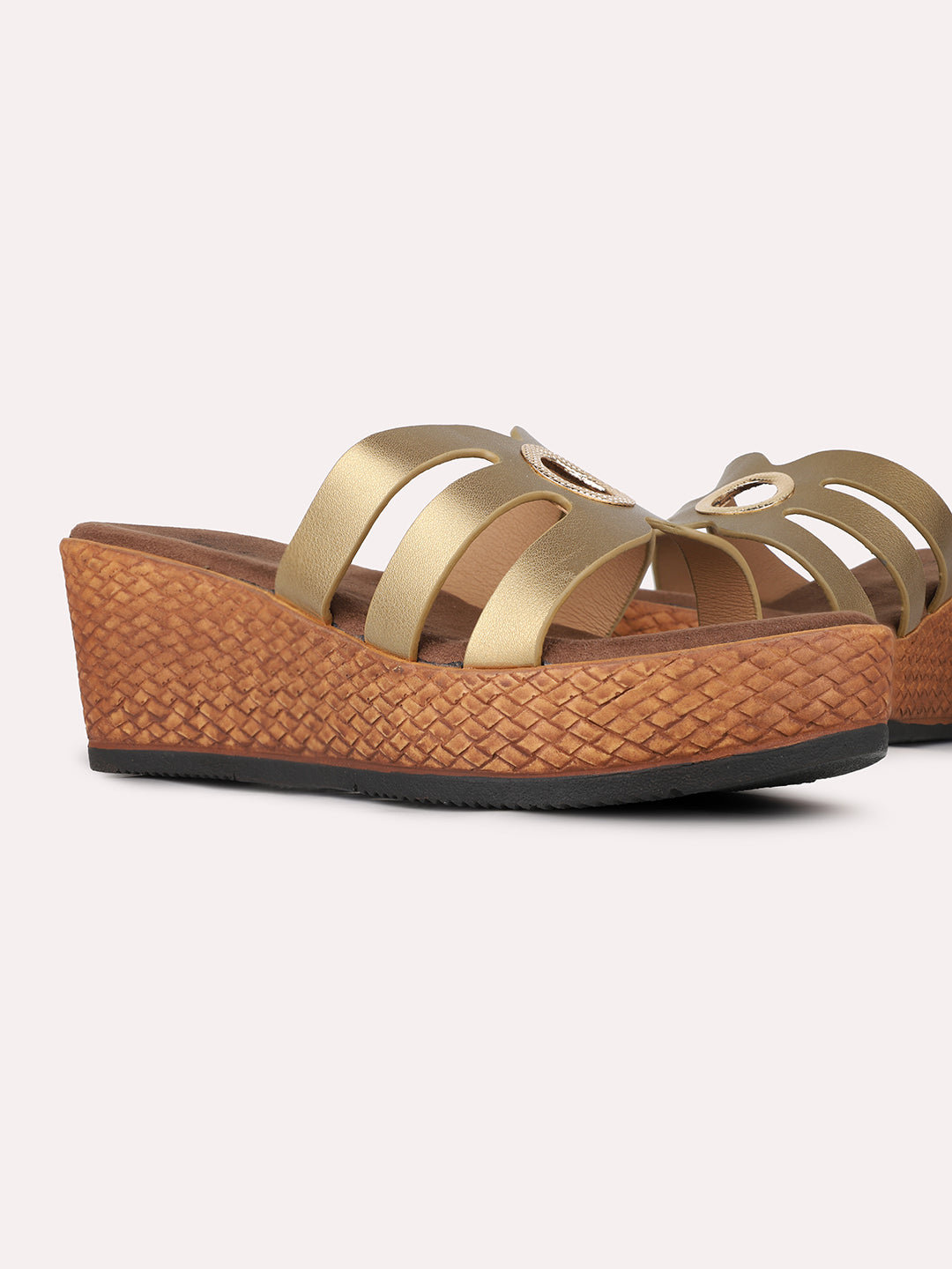 Women Gold Party Wear Solid Round Toe Wedge Heel Sandals