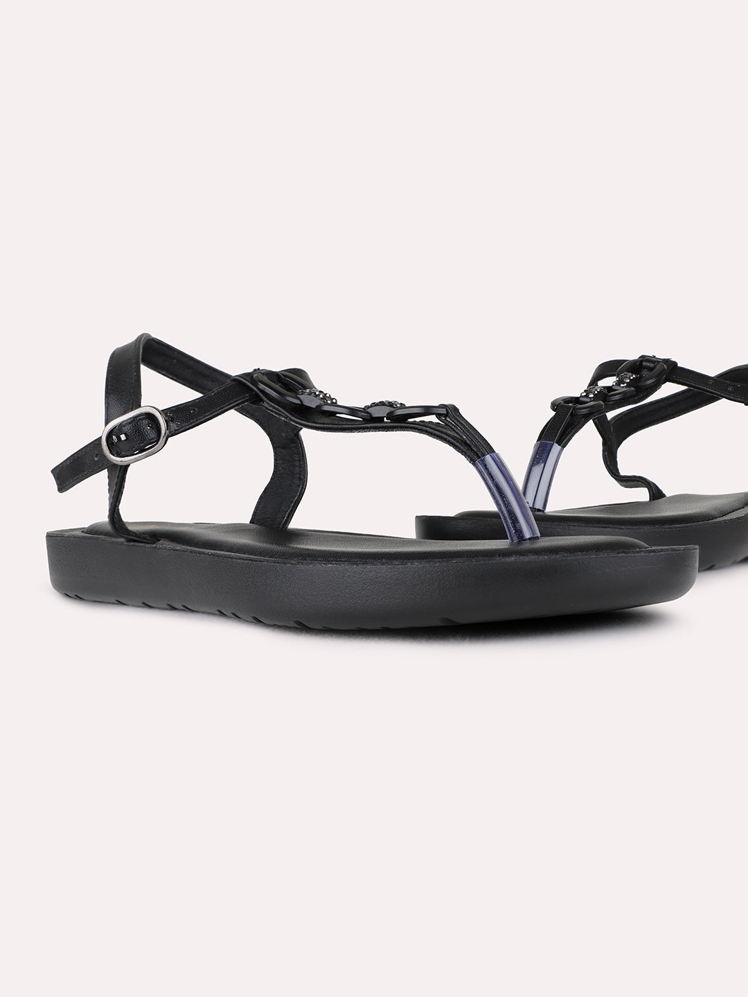 Womens Black Party Wear Solid T-Strap Flat Sandals