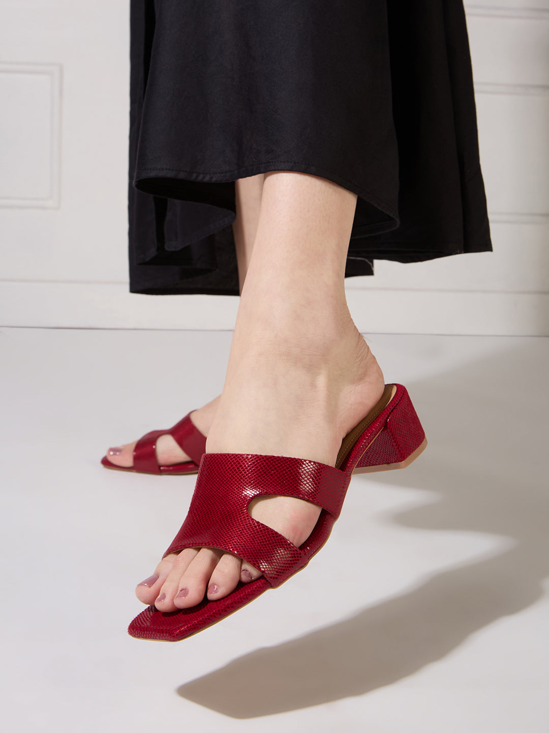 Womens Red Party Wear Solid Square Toe Block Heel Sandals