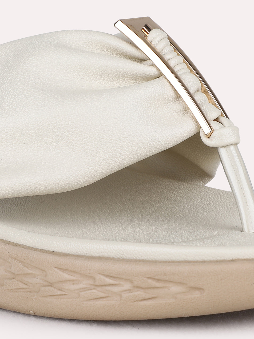 Womens Cream Casual Solid Round Toe Flat Sandals