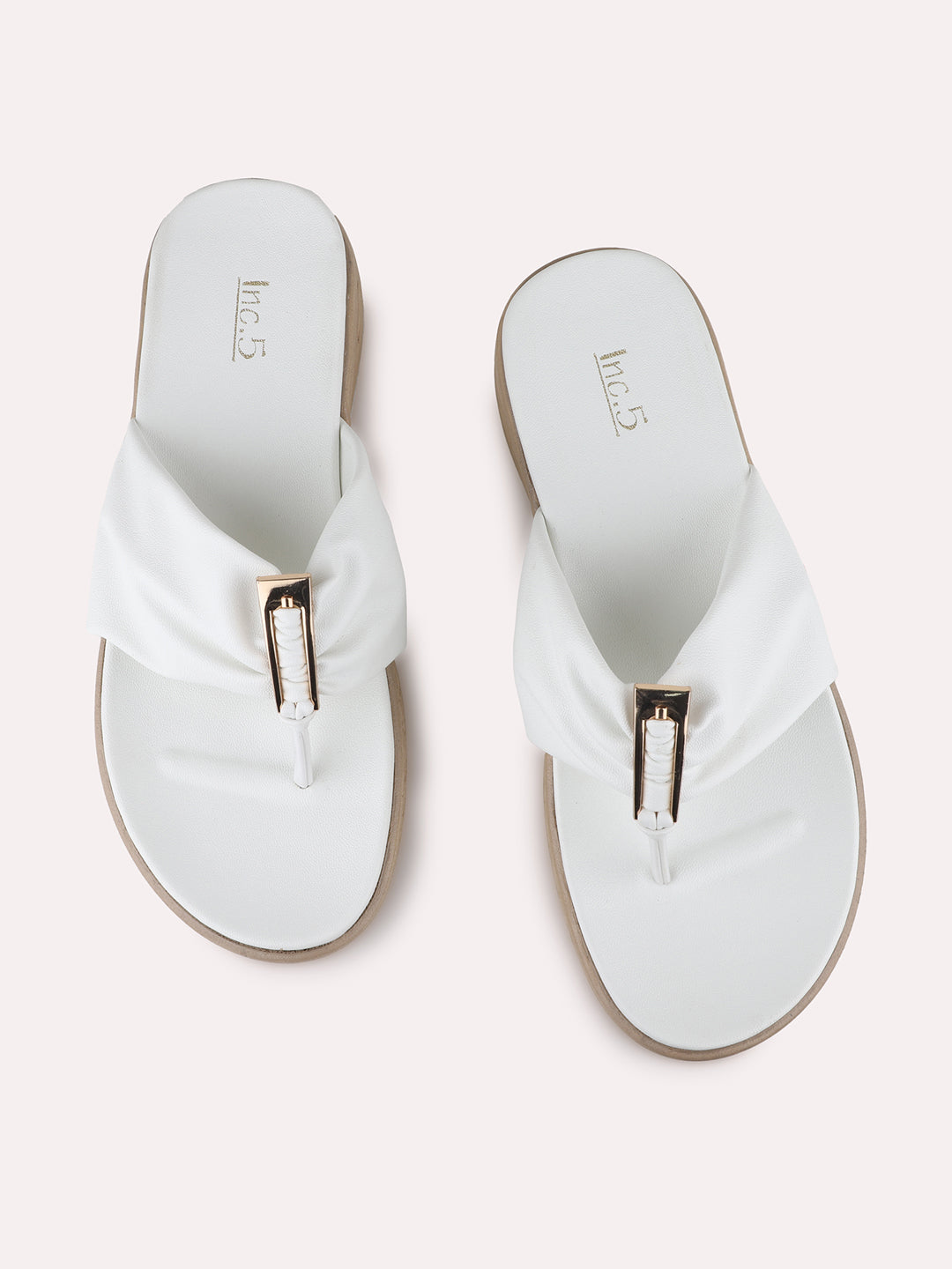 Womens White Casual Solid Round Toe Flats
