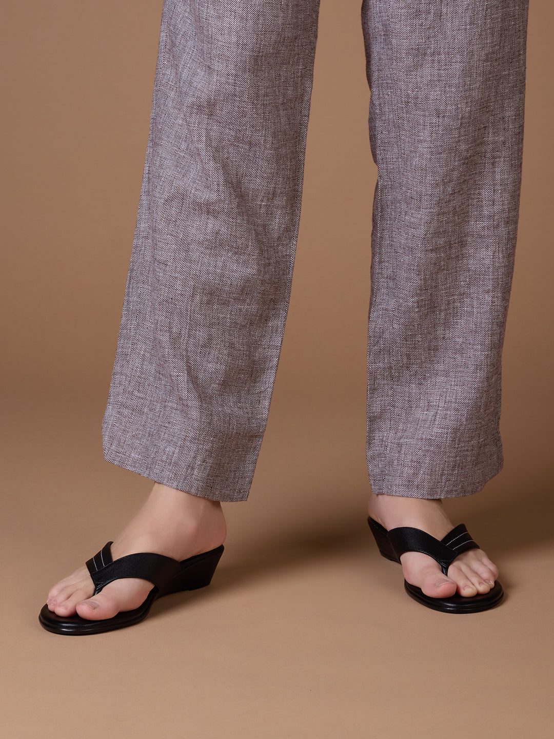 Women Black Casual Solid Round Toe Wedge Heel Sandals