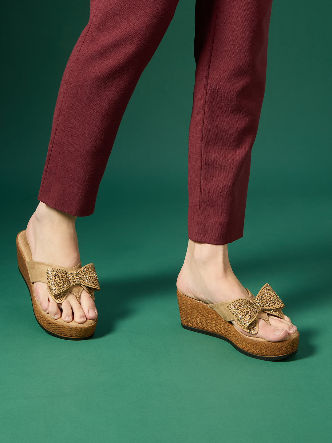 Women Tan Ethnic Solid Round Toe Wedge Heel Sandals