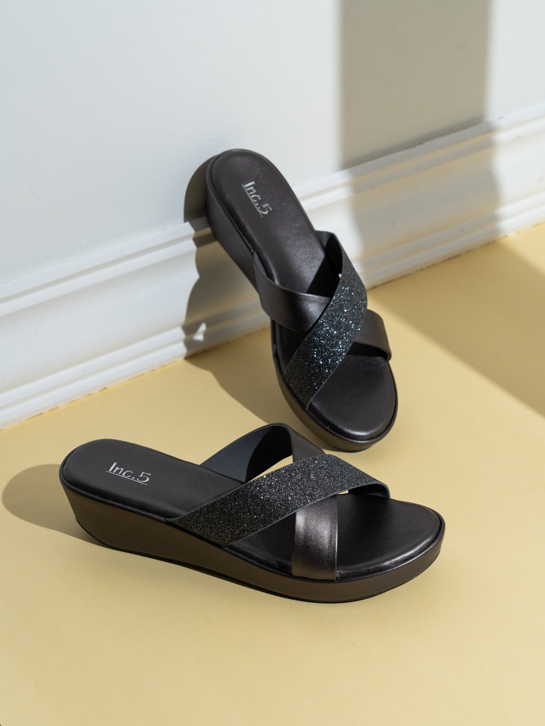 Womens Pewter Party Wear Solid Round Toe Heels