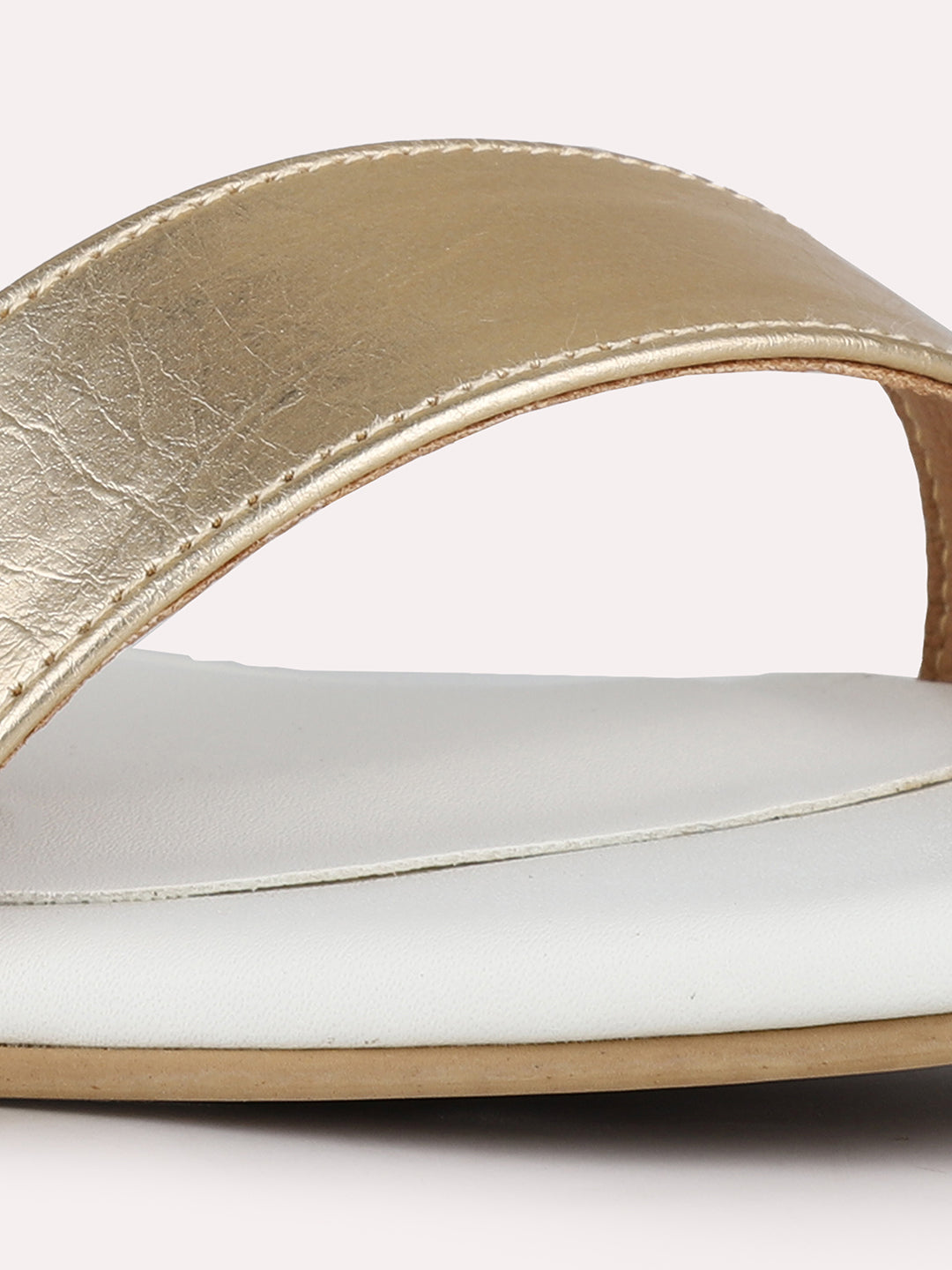 Women White Party Wear Solid Square Toe Kitten Heel Sandals