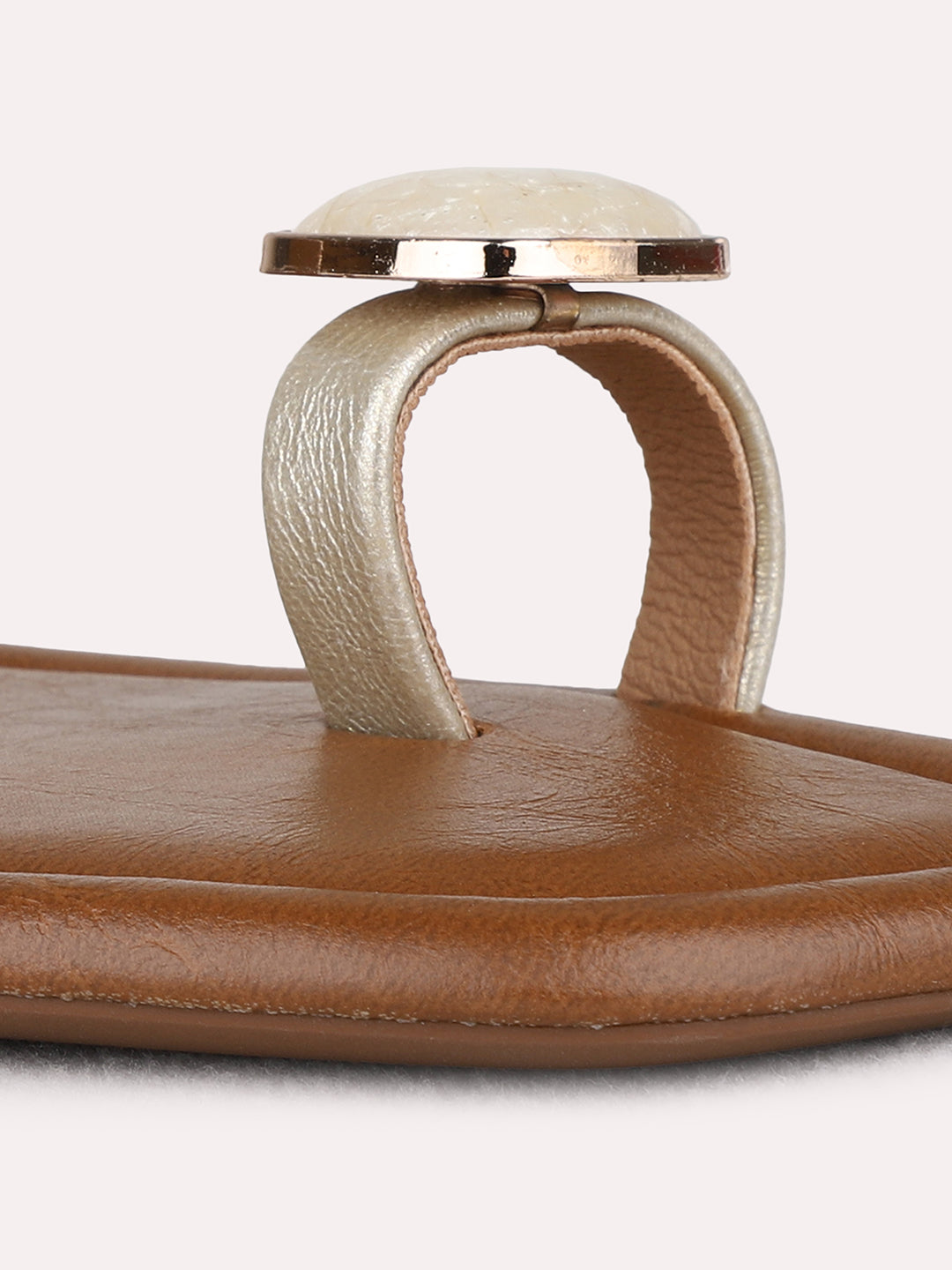 Womens Golden Casual Solid One Toe Flat Slip-Ons
