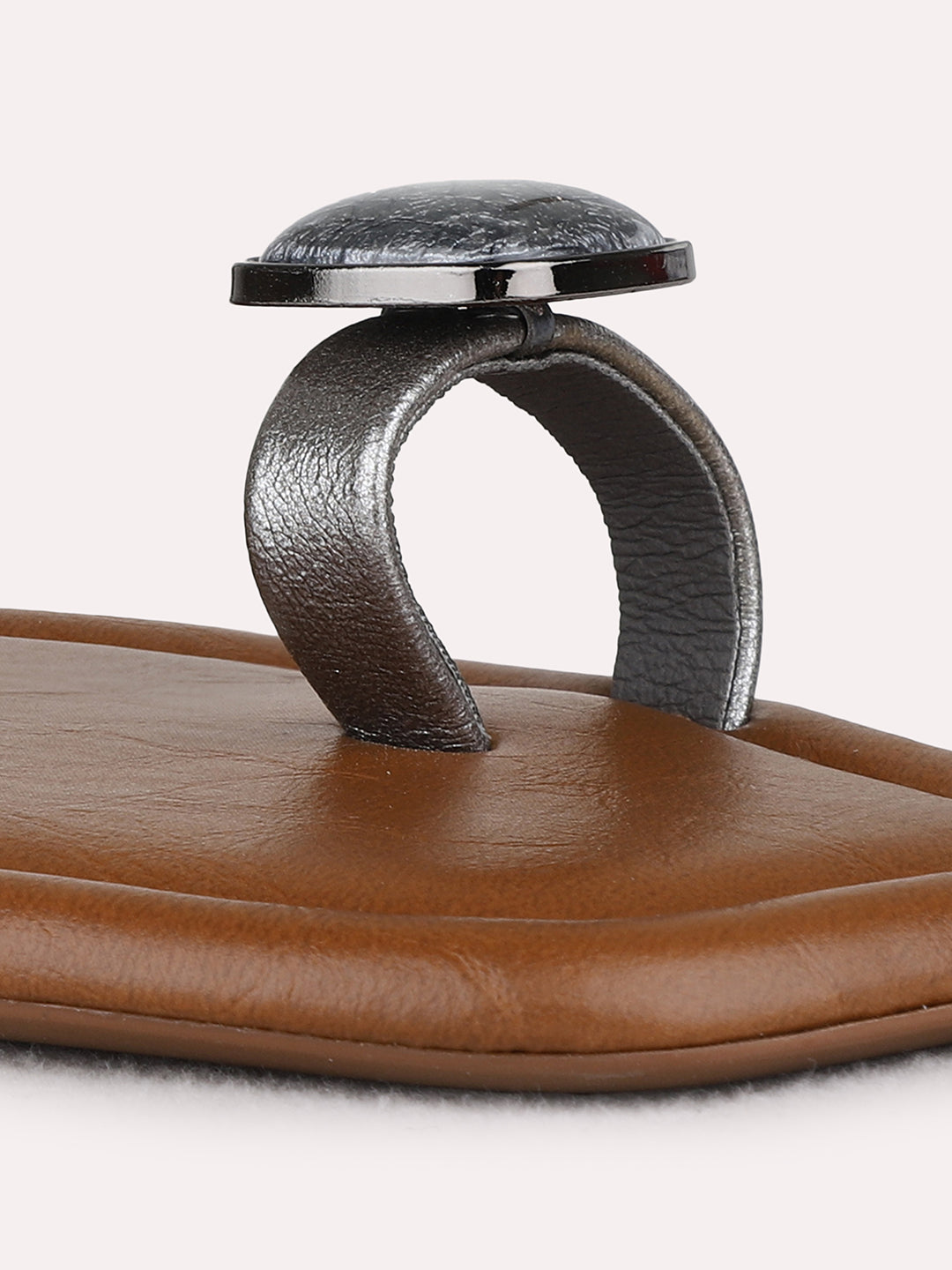 Womens Pewter Casual Solid One Toe Flat Slip On Sandals