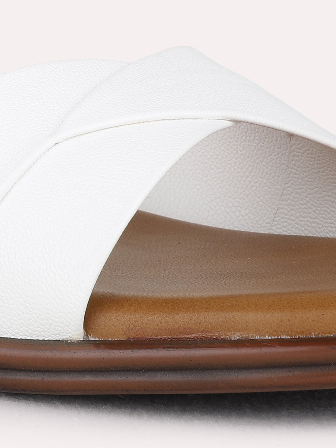 Womens White Party Wear Solid Round Toe Block Heel Sandals