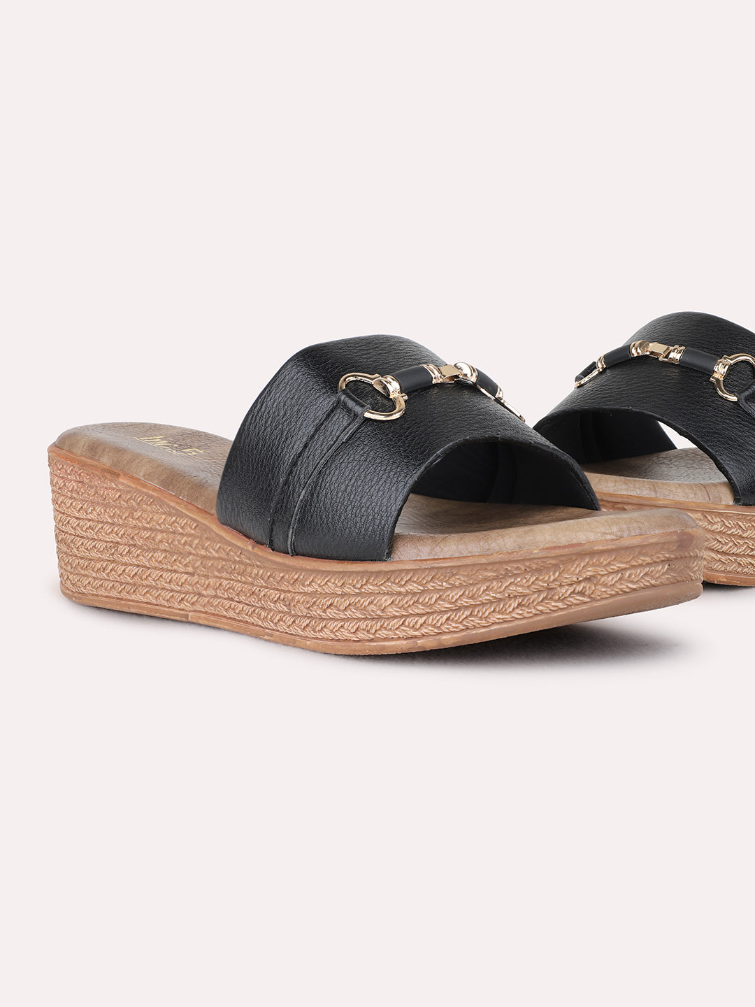 Womens Black Casual Solid pattern Round Toe Wedges Sandal