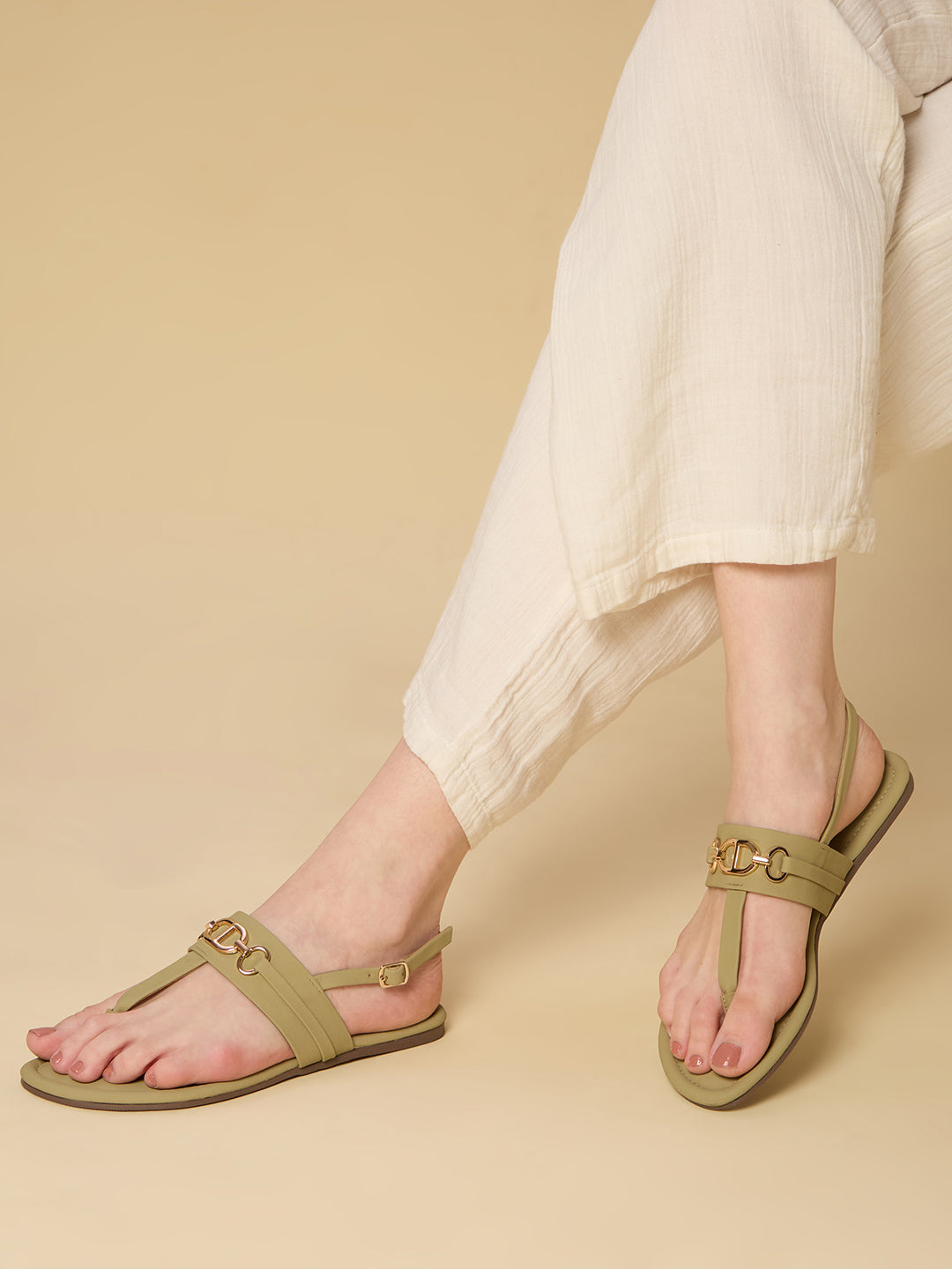 Womens Green Casual Solid T-Strap Flat Sandals