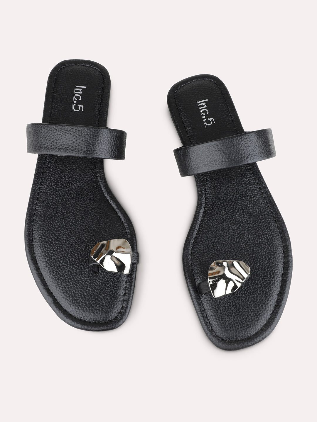 Womens Black Casual Solid One Toe Flat Slip-on Sandals