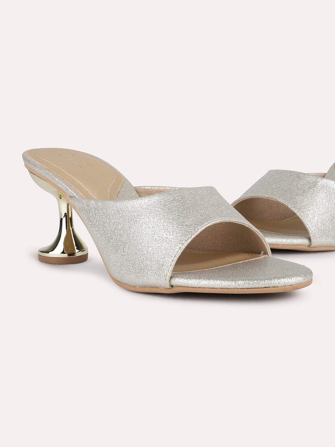 Womens Golden Party Wear Solid Round Toe Block Heel Sandals