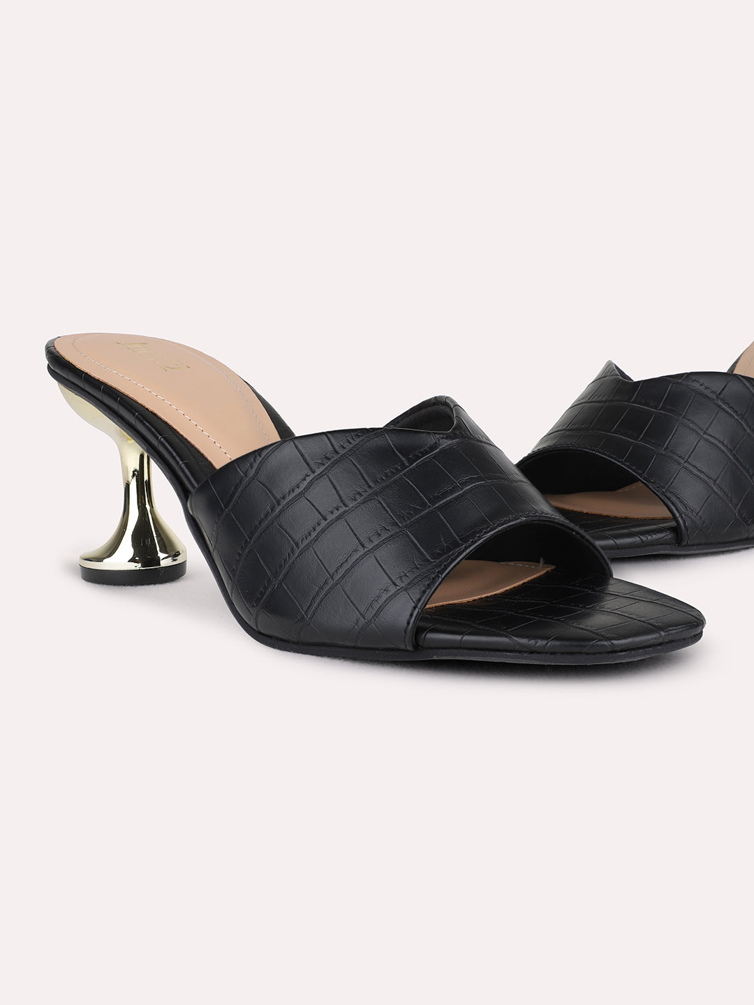 Womens Black Party Wear Solid Round Toe Block Heel Sandals