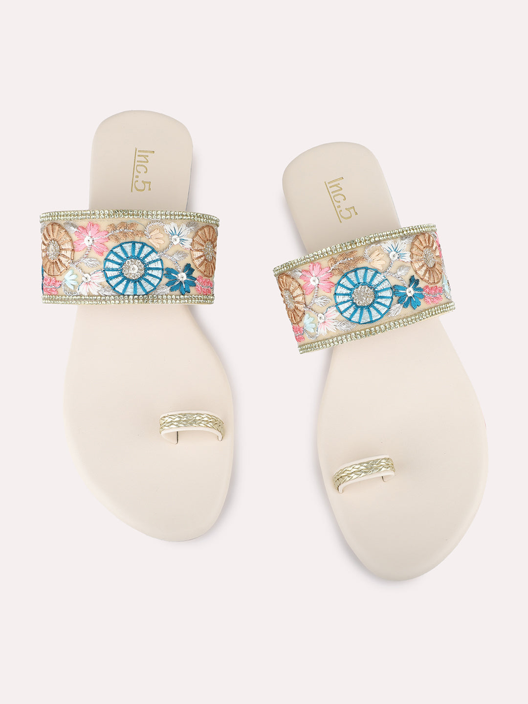 Womens Golden Ethnic Embroidered One Toe Flat Slip-On Sandals