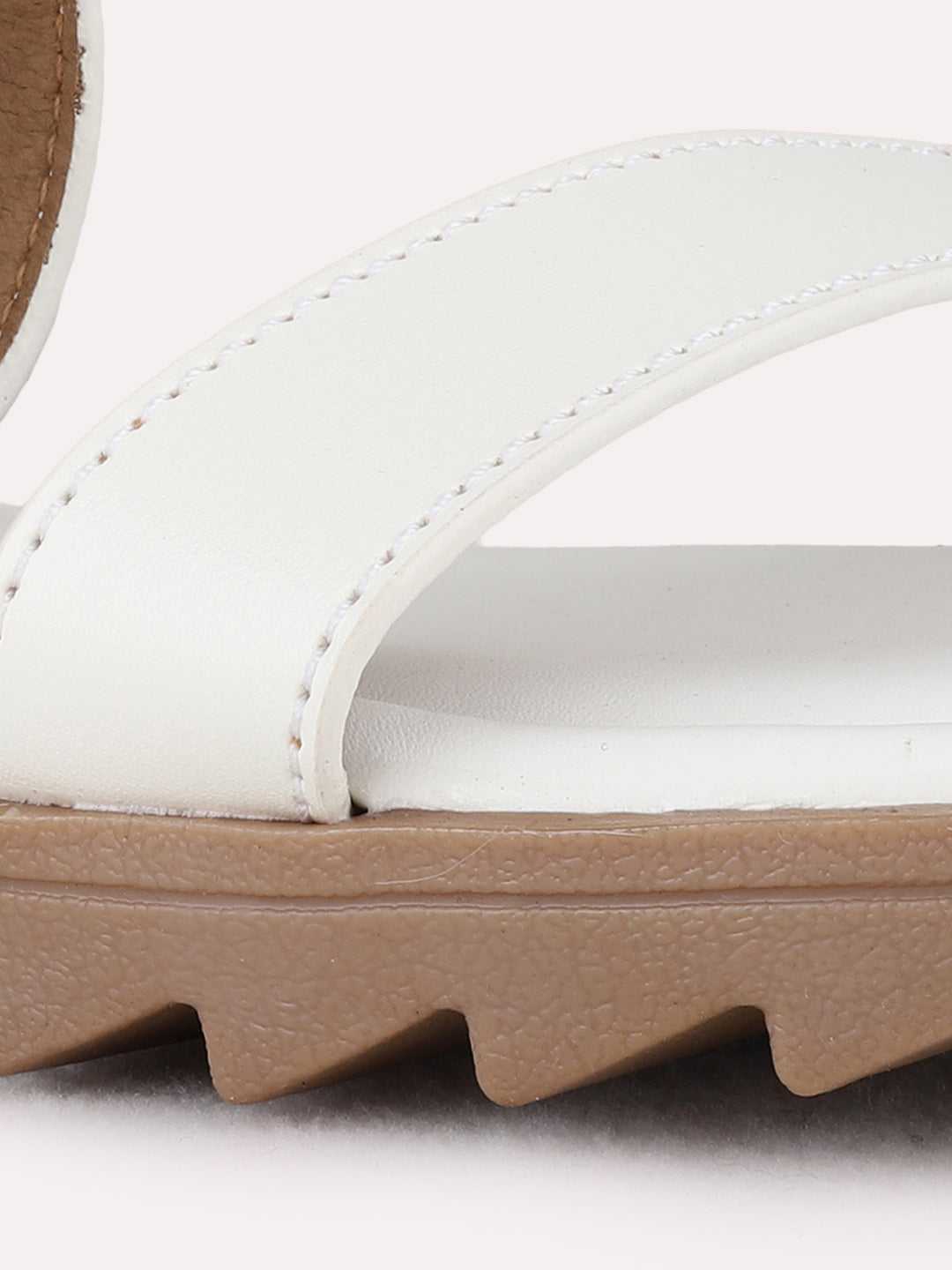 Womens White Casual Solid Open Toe Flat Sandals