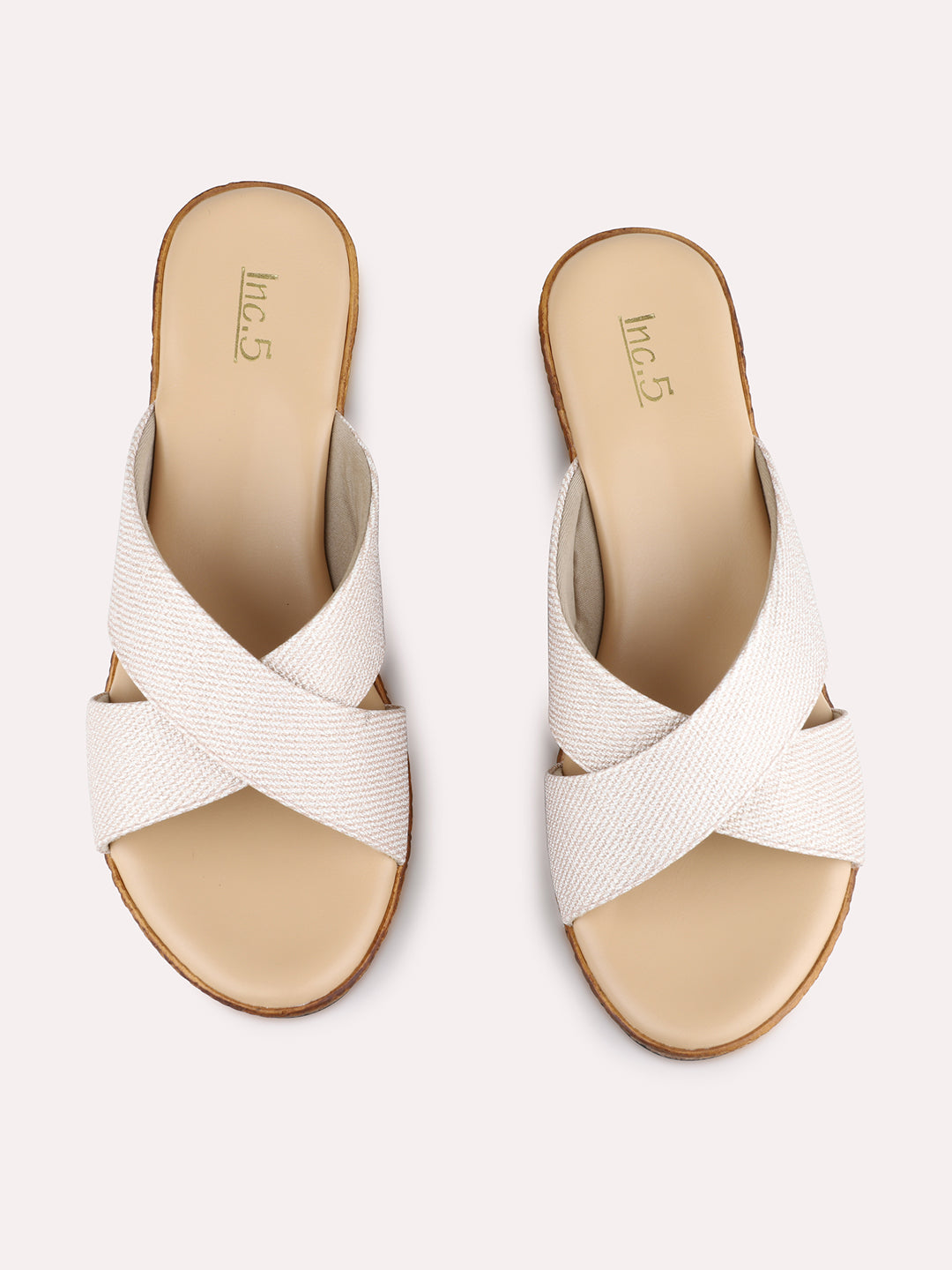 Womens Golden Party Wear Solid Wedge Heels