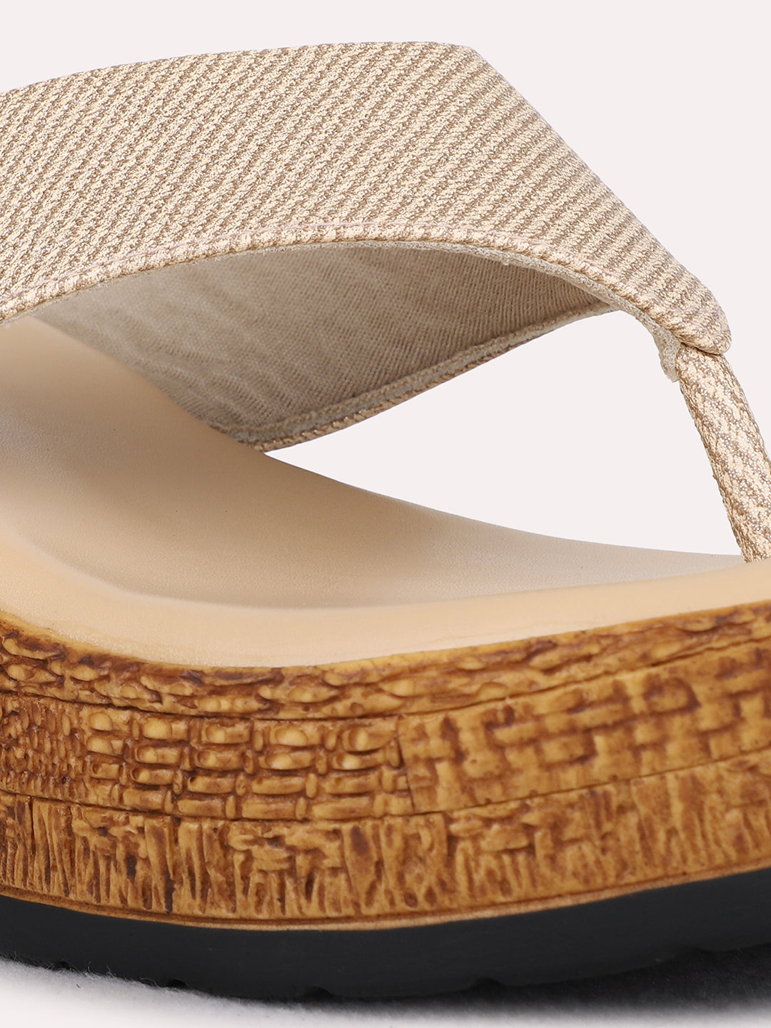 Womens Golden Party Wear Solid Wedges Sandals