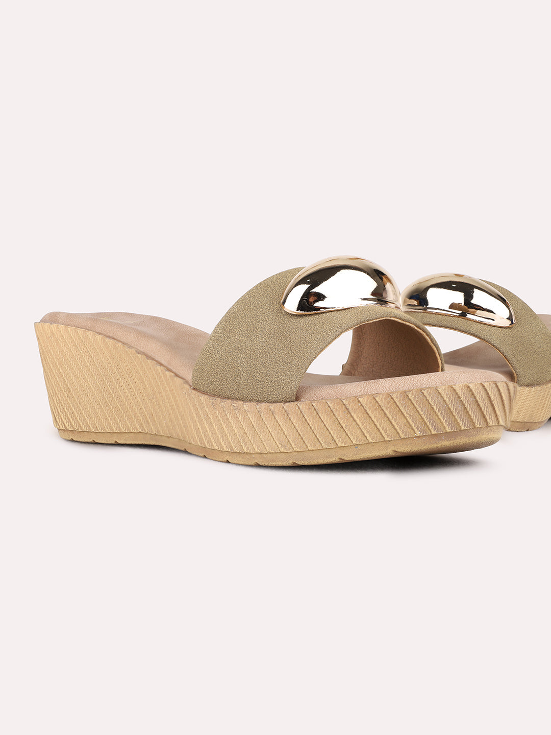 Womens Green Party Wear Solid Round Toe Wedge Heels