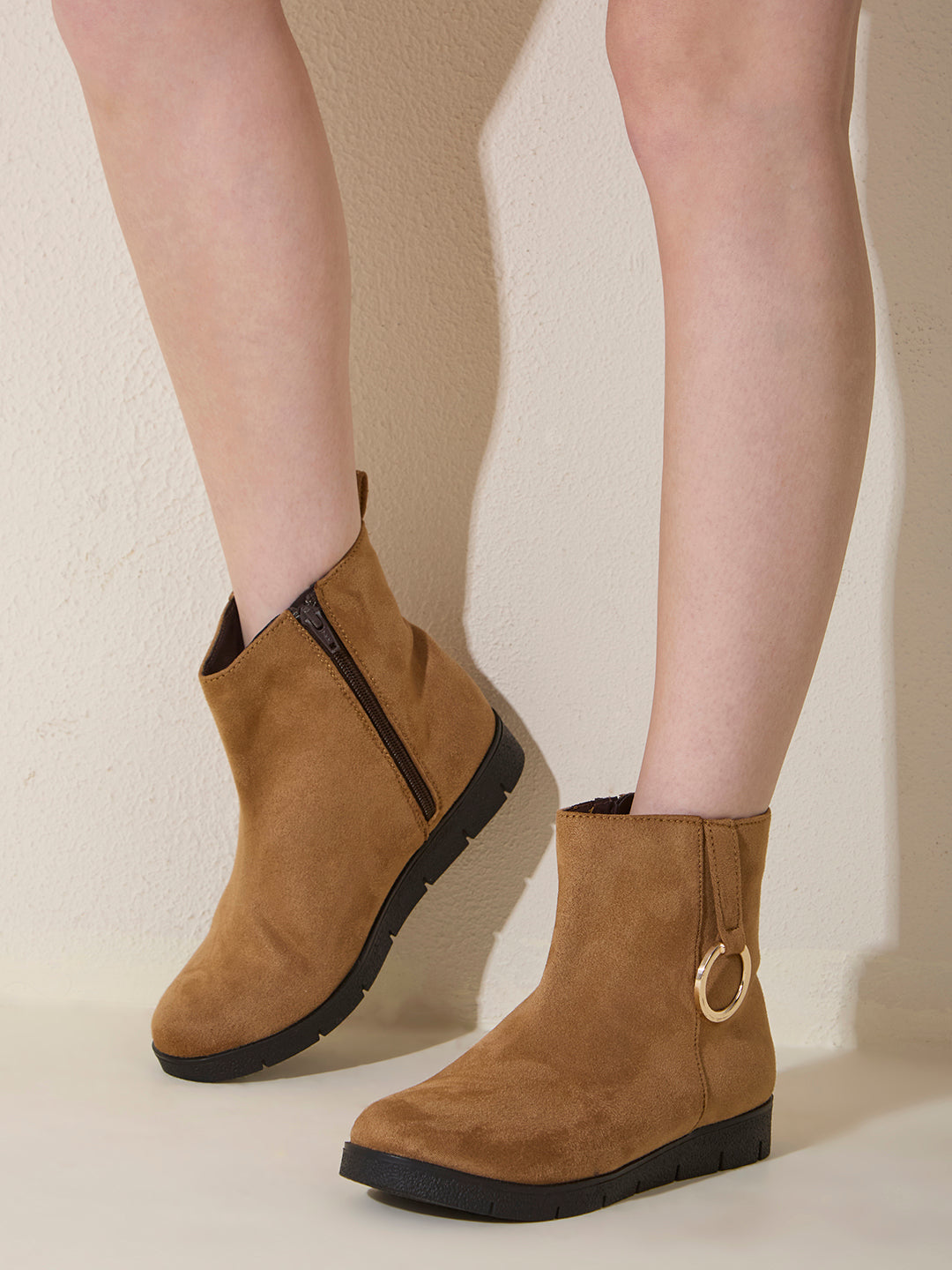 Womens Black Casual Solid Round Toe Ankle Boots