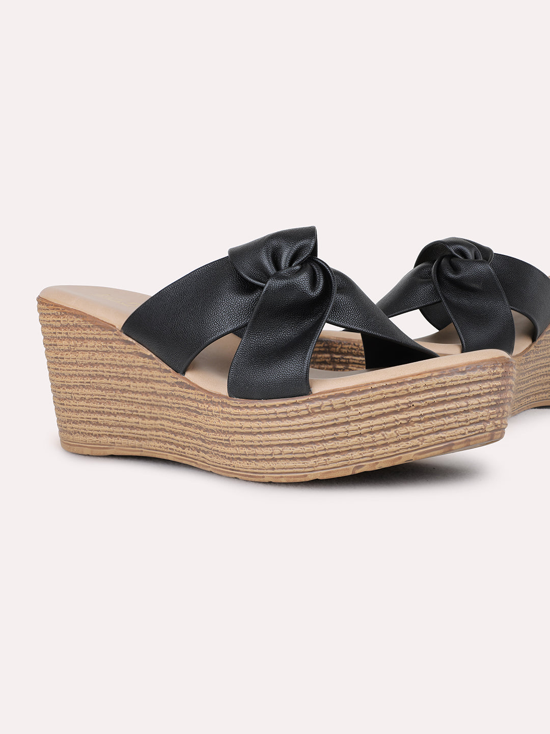 Womens Black Party Wear Solid Wedge Heel Sandals