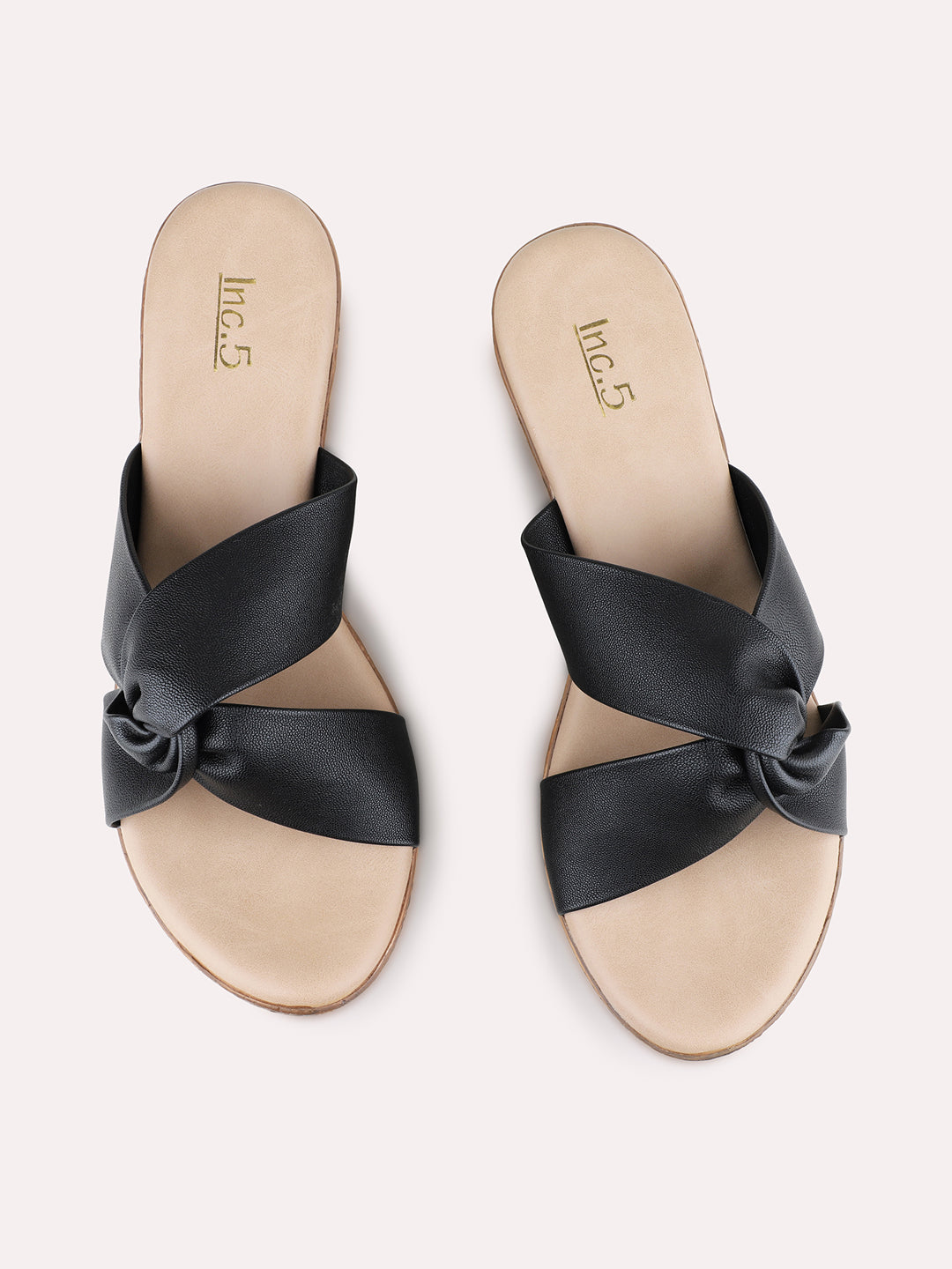 Womens Black Party Wear Solid Wedge Heel Sandals