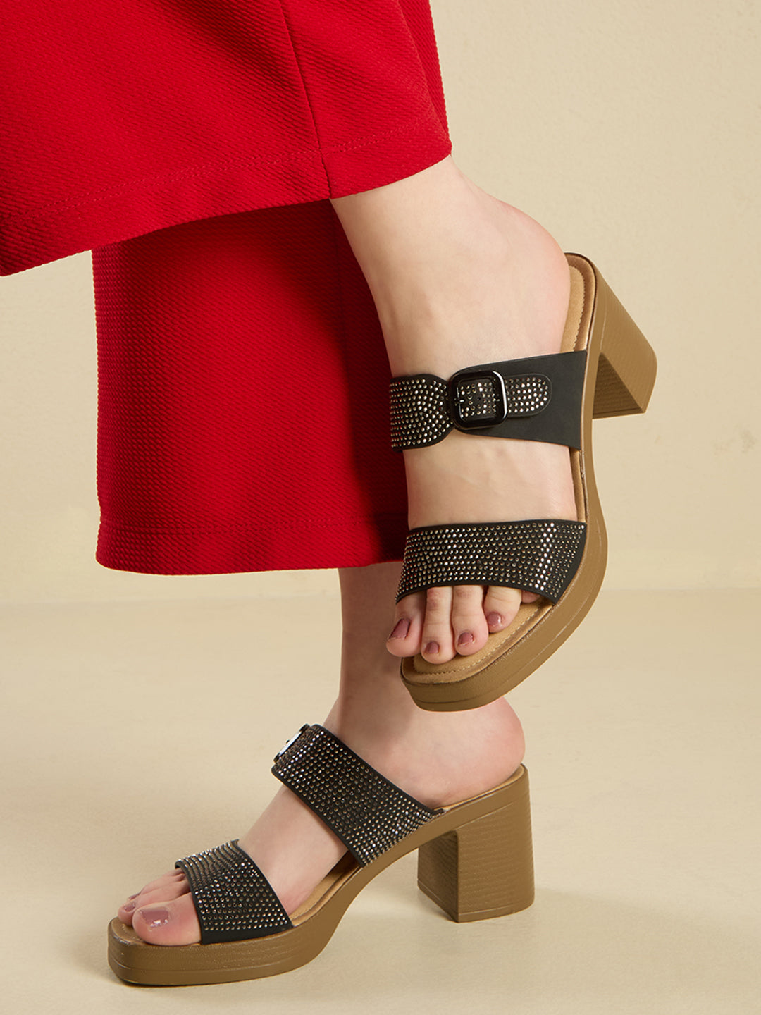 Womens Black Party Wear Embellished Pattern Round Toe Platform Heels