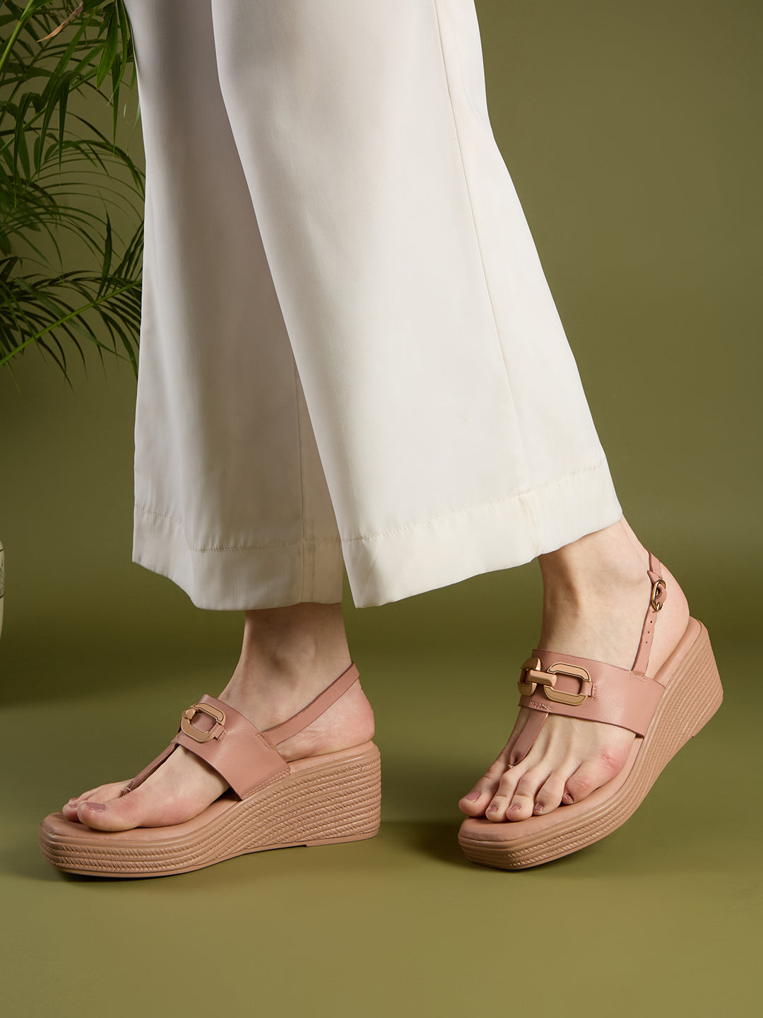 Womens Peach Party Wear Solid Round Toe Wedge Heel Sandals