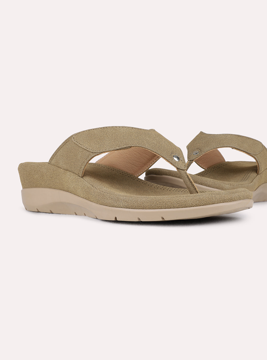 Womens Green Ethnic Solid Round Toe Wedge Heels