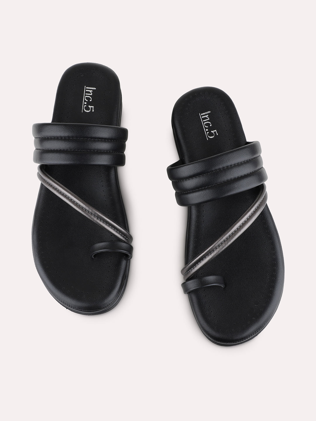 Womens Black Casual Solid One Toe Flat Sandals