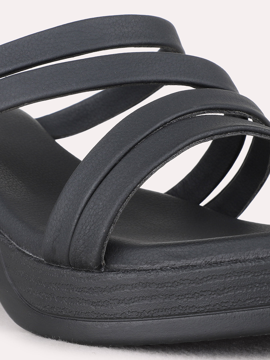 Womens Black Party Wear Solid Round Toe Block Heel Sandals