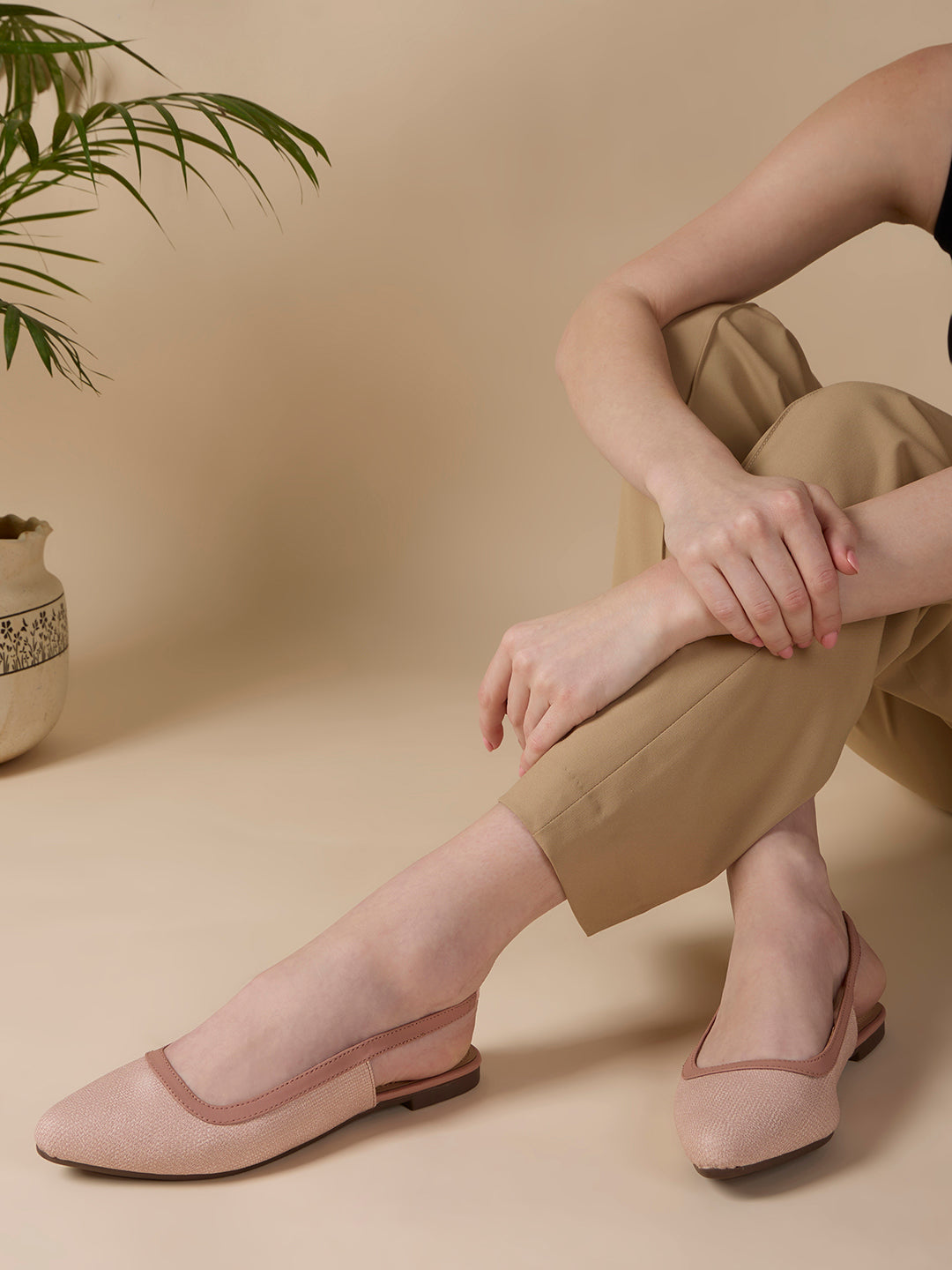 Womens Peach Casual Solid One Toe Flat Mules