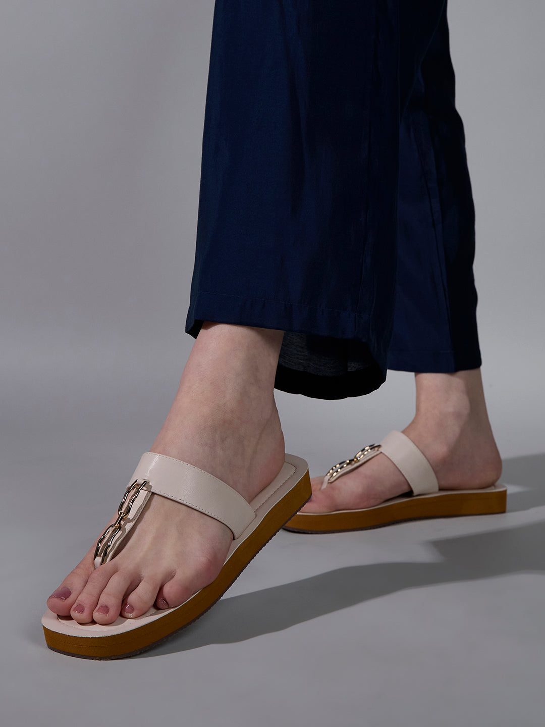 Womens Cream Casual Solid T-Strap Flat Sandals