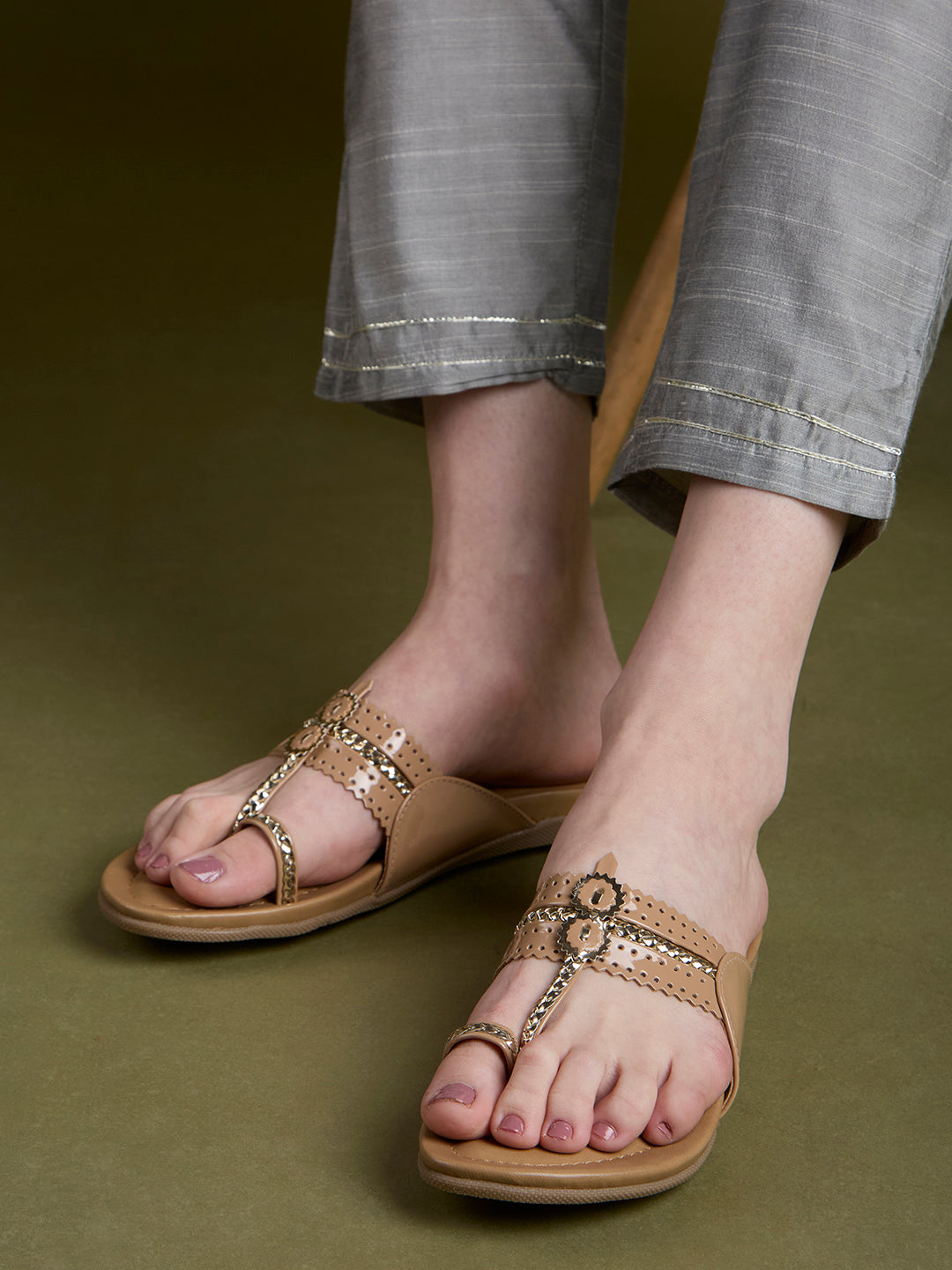 Womens Beige Ethnic Wear Embellished One Toe Flat Sandals